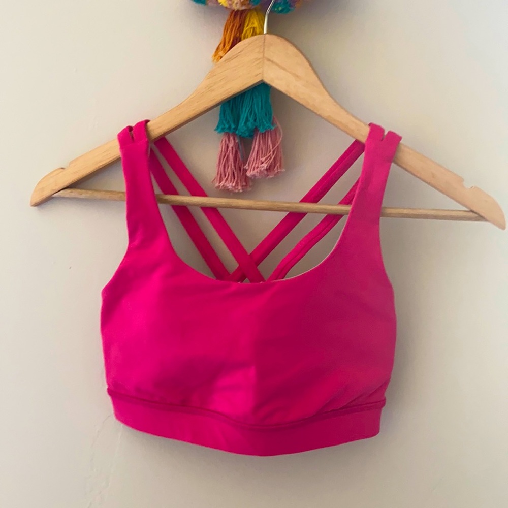 Lululemon Free To be bra size 2.